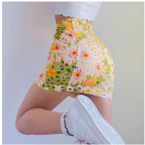 Free People - Modern Femme Novelty Floral Skirt Size 0 - Picture 3 of 4